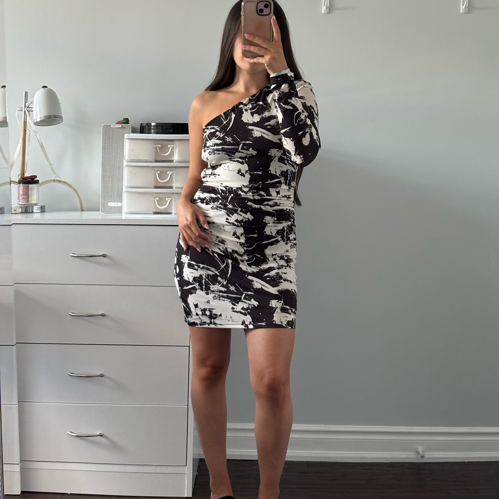 NWT Zara | One-Shoulder Dress